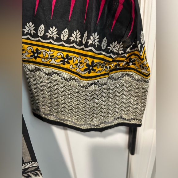 Multicolor Patterned Kimono - Picture 2 of 7